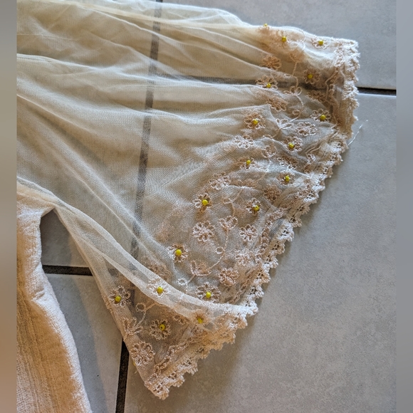 Free People Creamy Beige Hippie Top Sheer Lace wide Sleeves Size XS - Picture 4 of 9